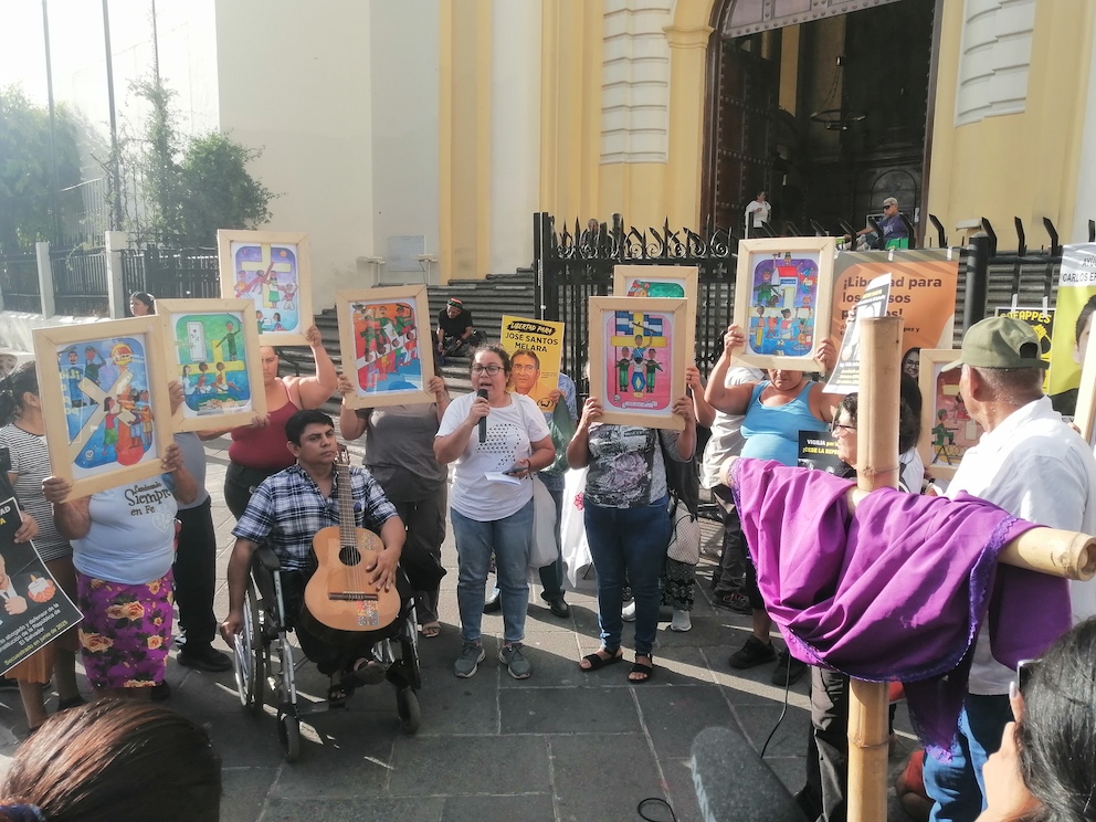 Vía Crucis por por los inocentes detenidos bajo el régimen de excepción