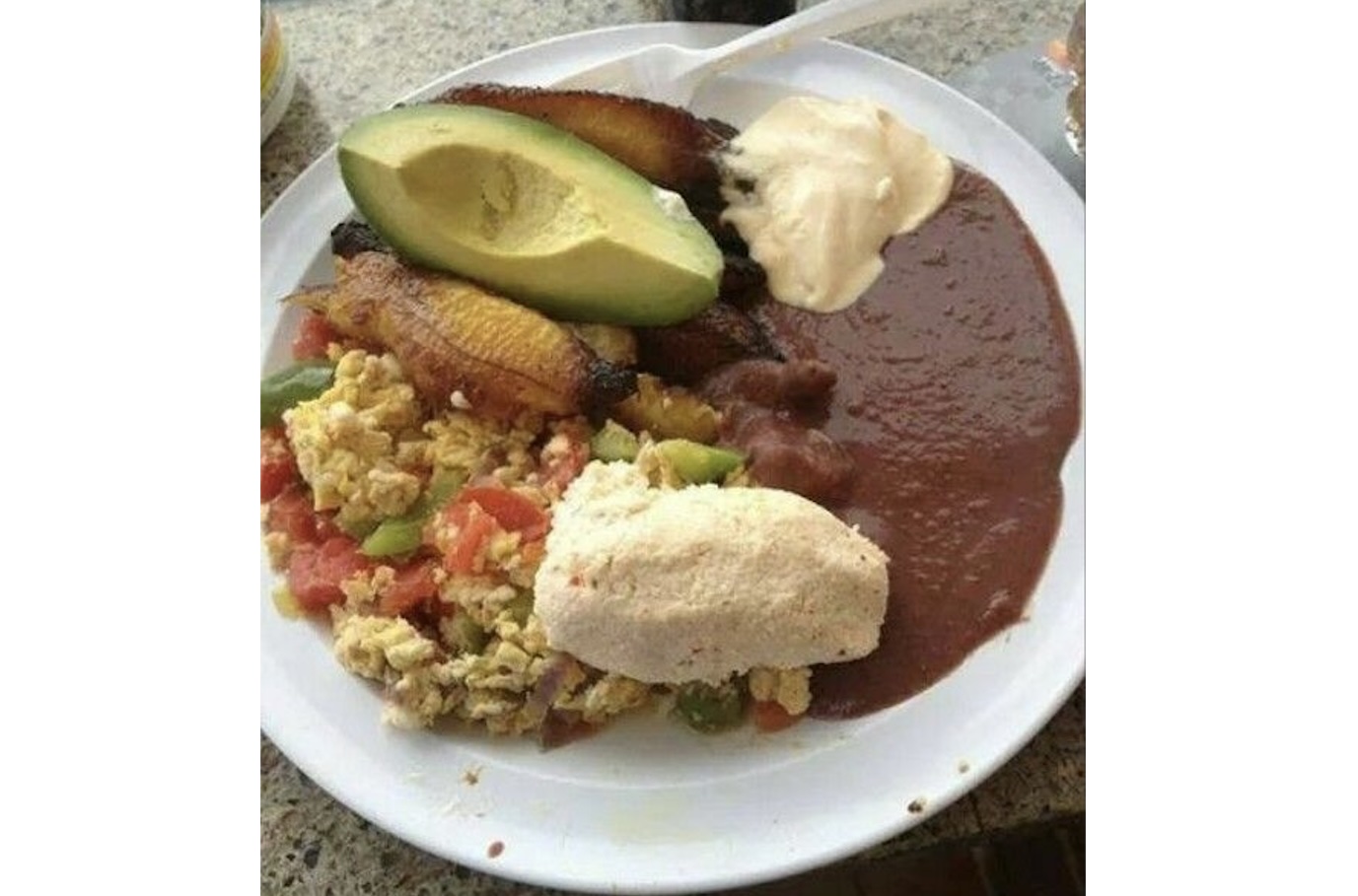 DEL APASIONANTE COMER