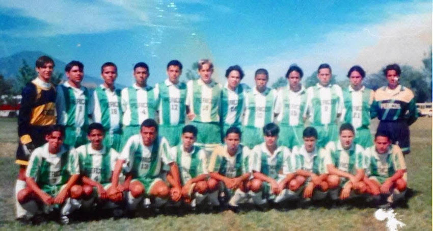 Se cumplen 30 años del campeonato nacional de los pericos J.A.  del Externado de San José