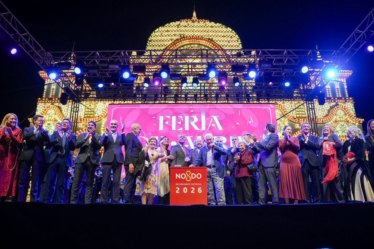 Sevilla ilumina su Feria de Abril con 28,000 luces