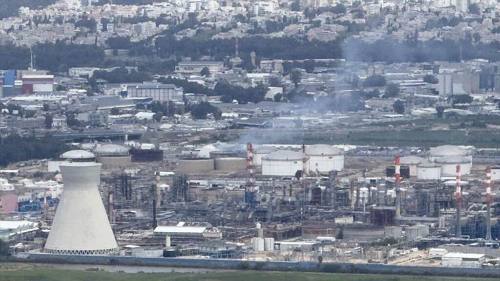 Irán ataca instalaciones energéticas en Israel y tres países árabes