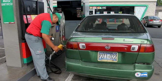 Precios de combustibles se mantendrán para la próx