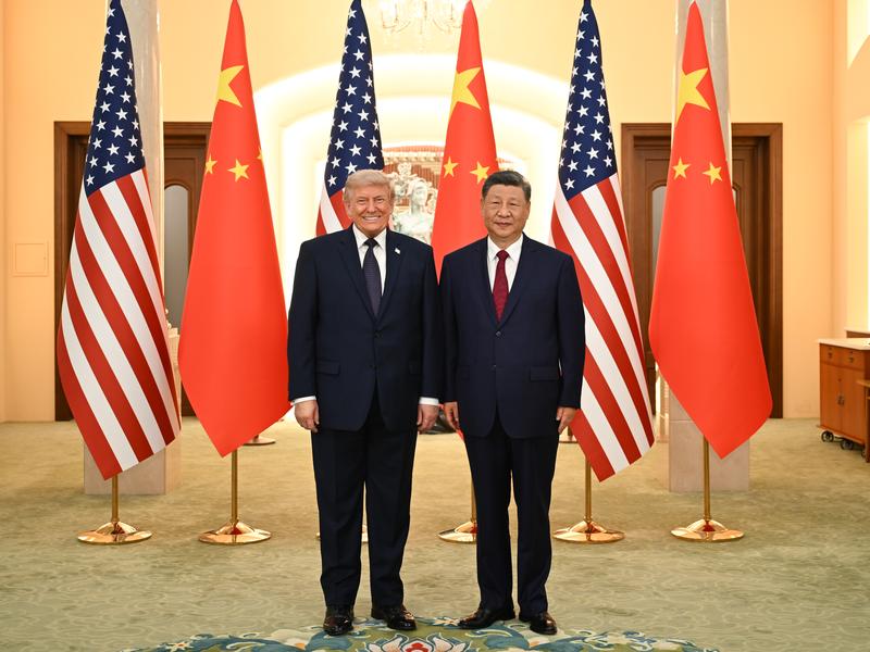 Xi ofrece banquete de bienvenida a Trump