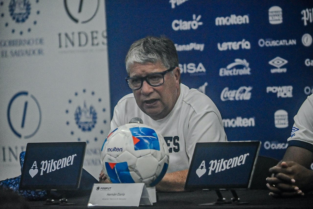 Bolillo" Gómez se irá de La Selecta si no la mantiene en la Liga A, revela Yamil Bukele
